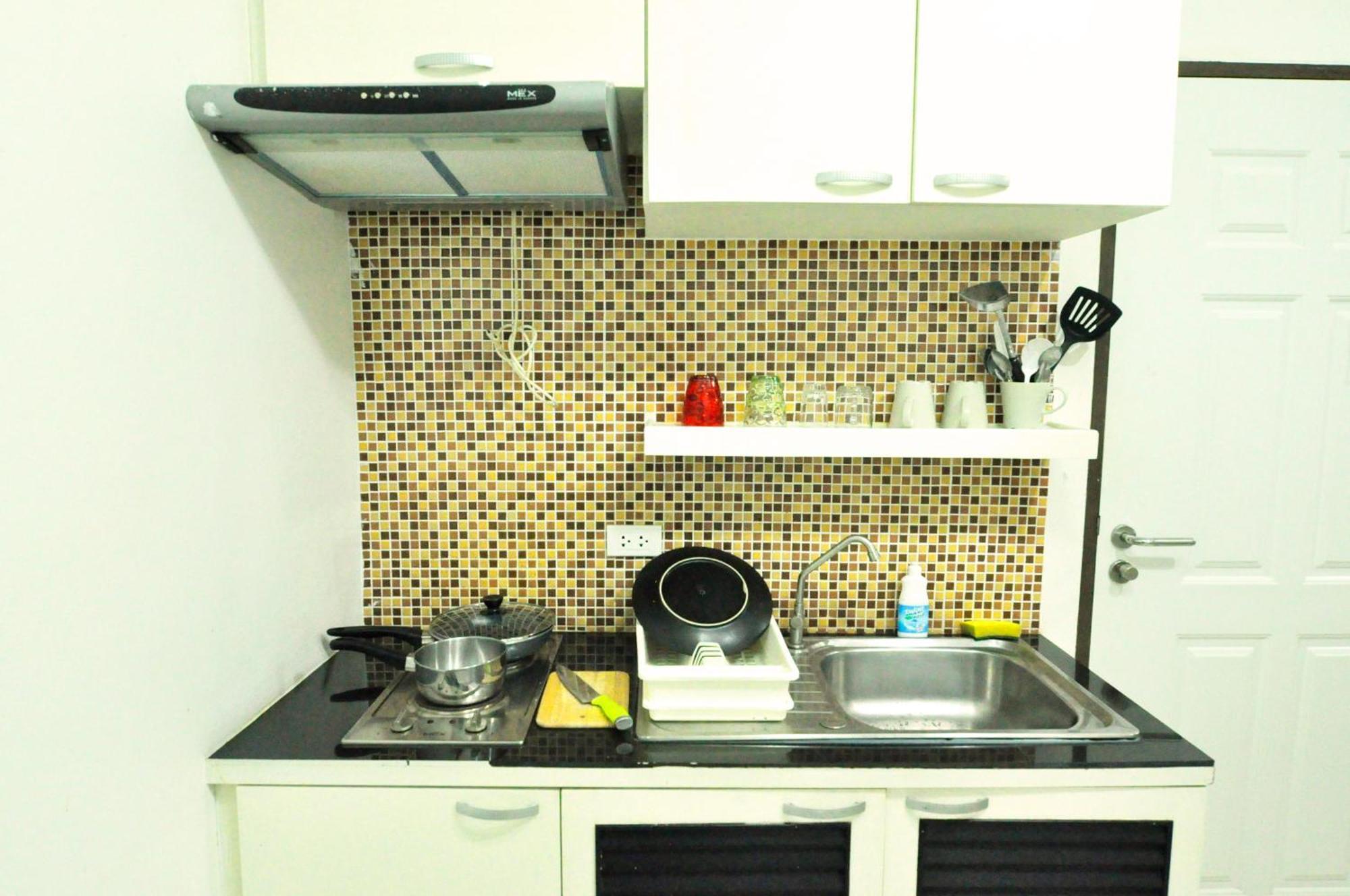 Baan Sabai Rama IV Apartment Bangkok Ngoại thất bức ảnh