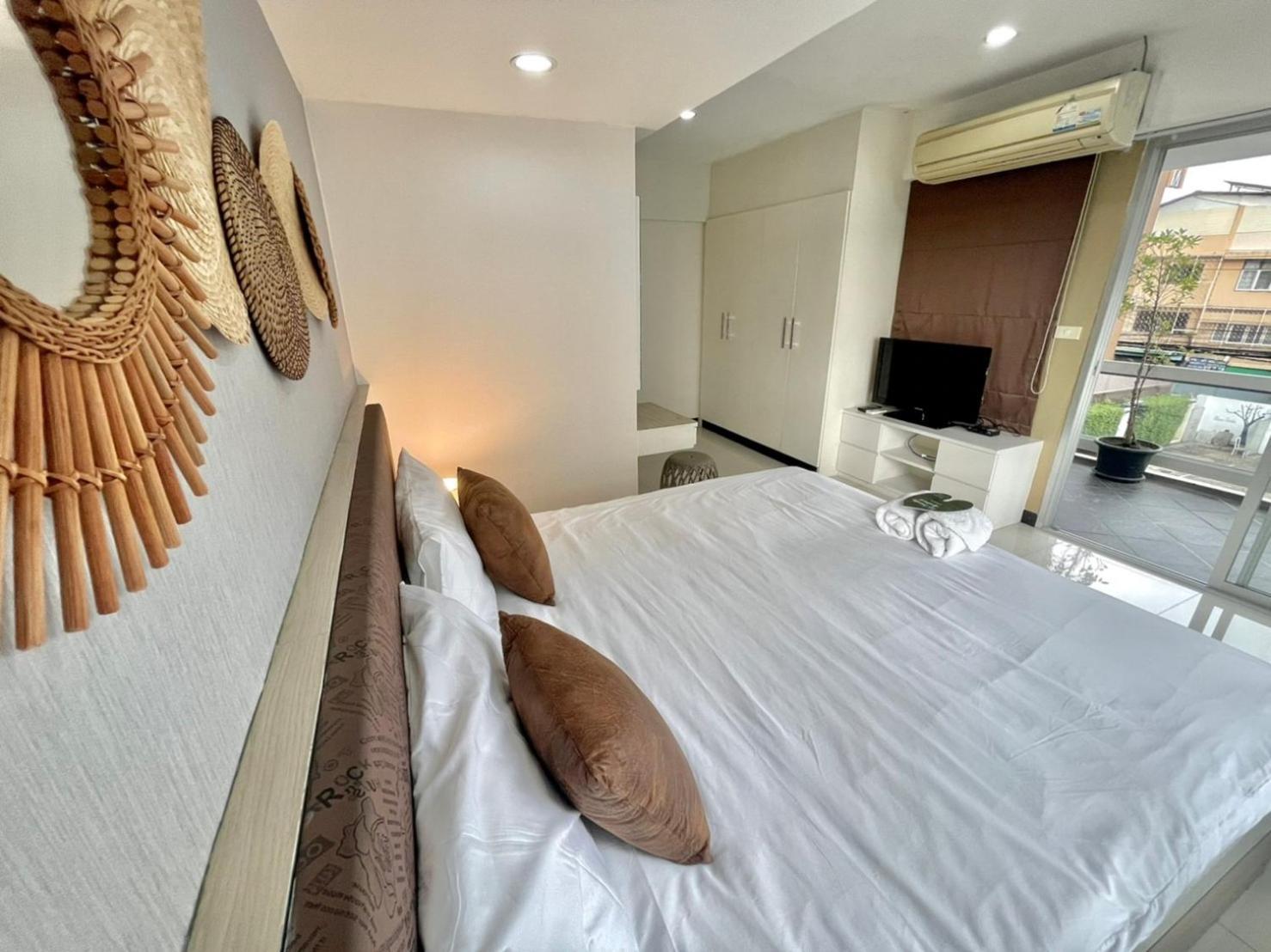 Baan Sabai Rama IV Apartment Bangkok Ngoại thất bức ảnh