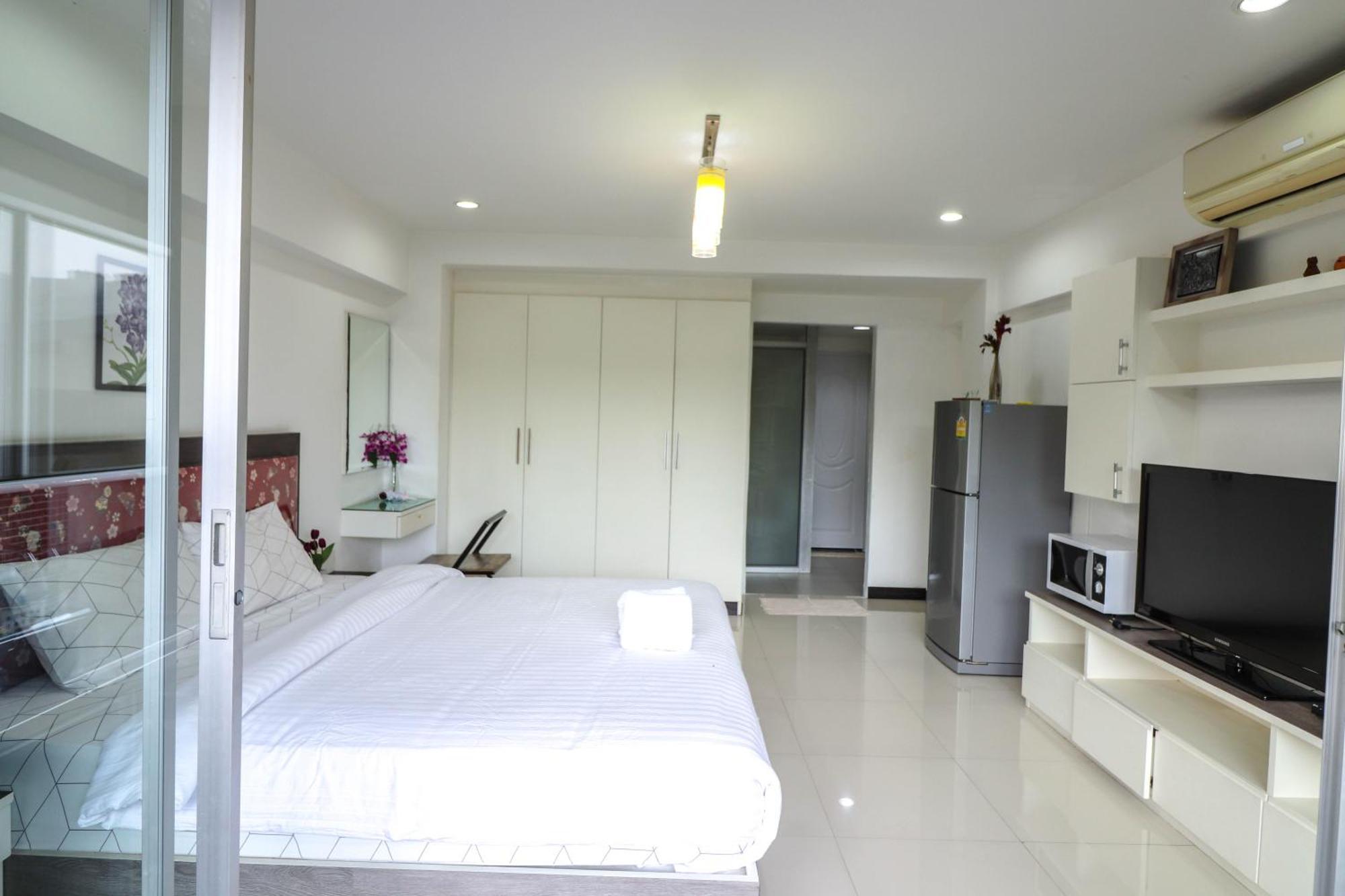 Baan Sabai Rama IV Apartment Bangkok Ngoại thất bức ảnh