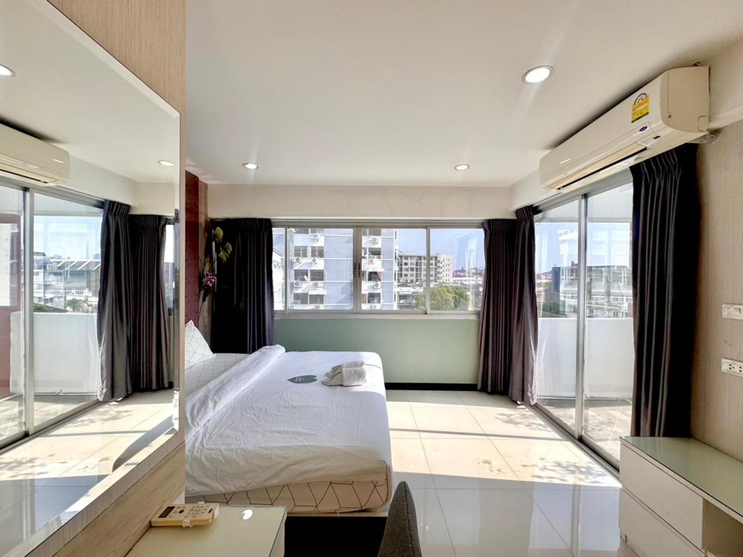 Baan Sabai Rama IV Apartment Bangkok Ngoại thất bức ảnh